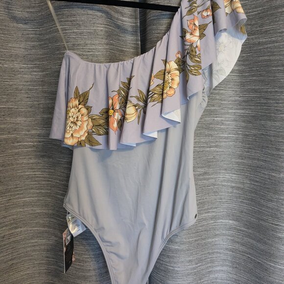 NWT O'Neill One piece Swimsuit - Picture 3 of 8